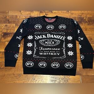 NWOT Jack Daniels Black and White Crewneck Sweater by Locale Outdoor